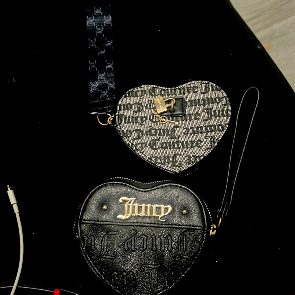 Heart wristlet wallets